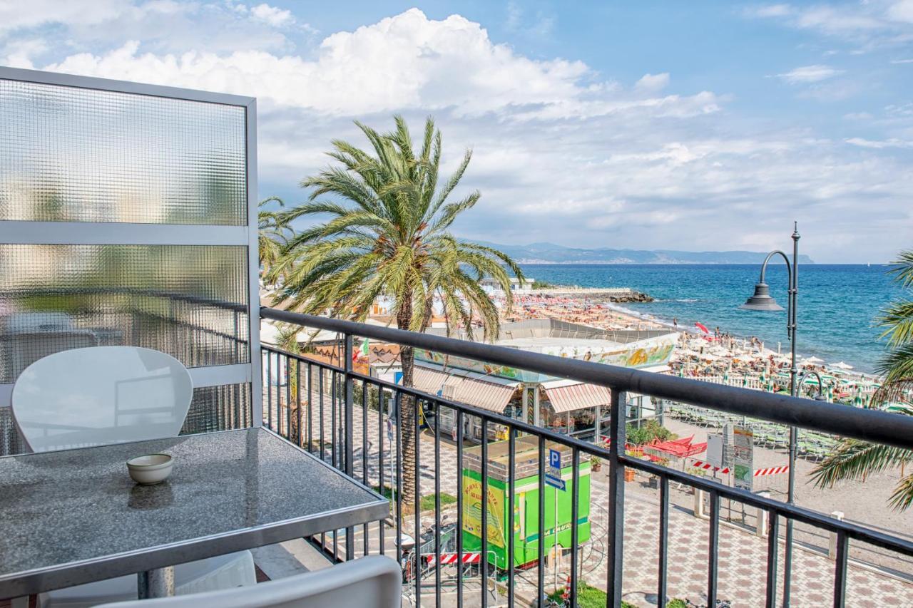Albium Hotel ألبينغا المظهر الخارجي الصورة